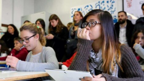 Comment enseignez-vous l'italien en tant que langue étrangère aux débutants?