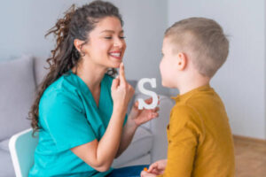 Orthophonie: exercices à faire à la maison