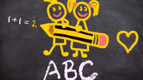 Comment aider les enfants à étudier, conseils et méthodes
