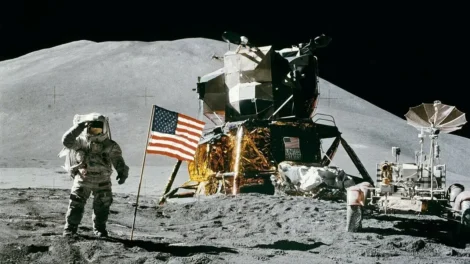 Quand les premiers pas sur la lune ont-ils été pris?