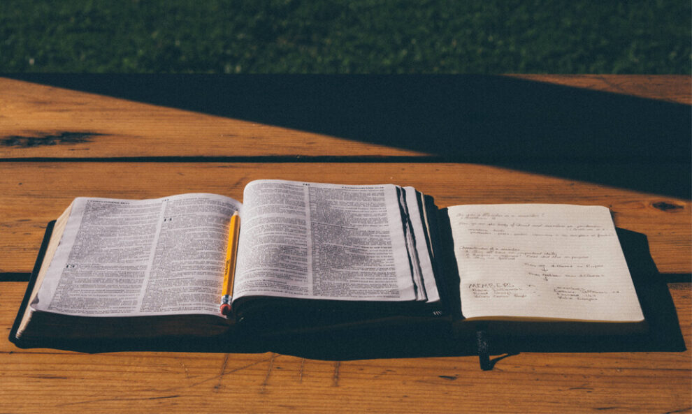 Alphabet latin: caractéristiques et évolution