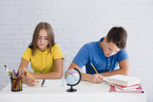 École intermédiaire: méthode d'étude pour améliorer les votes