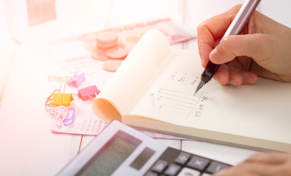 Comment préparer le dernier examen économique