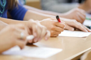 Soutien scolaire par le biais d'associations: comment cela fonctionne-t-il?