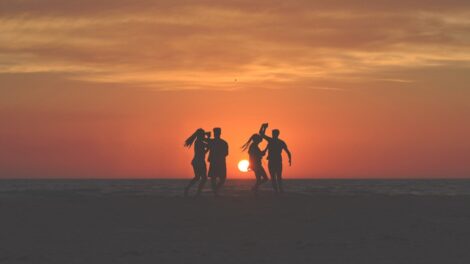 Été 2018: les 10 meilleures destinations étudiantes (en Italie et à l'étranger)