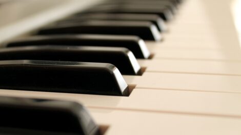 Stradivari Bonus 2018: ce que c'est, comment cela fonctionne, les exigences