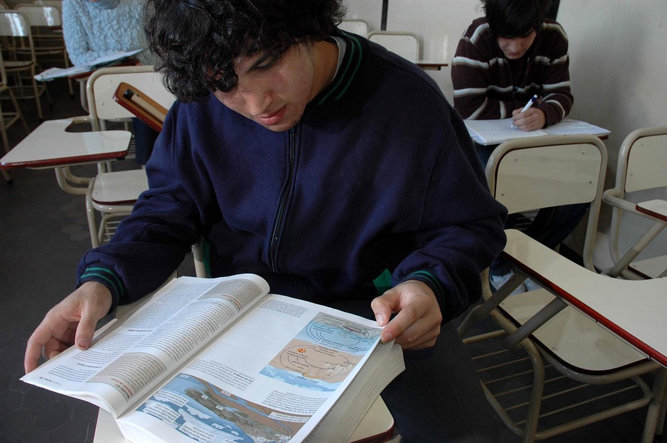 À quels types existent-ils pour After -school?