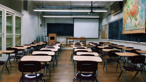 Après l'école: quel est le rôle de l'enseignant?