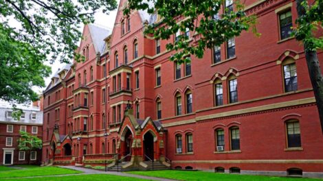 Comment être admis à l'Université de Harvard?