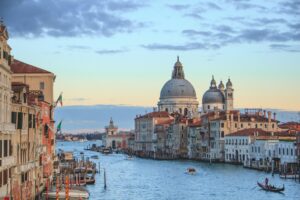 Examen de qualification du guide touristique: tout ce que vous devez savoir