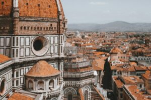 Les meilleurs chanteurs italiens, artistes émergents et programmes de télévision musicale