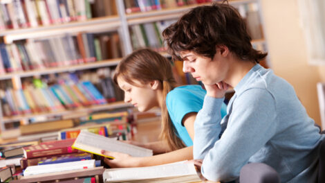 Comment bien étudier et rapidement au collège