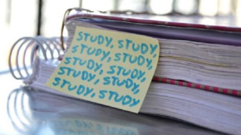 Méthode d'étude: les meilleures astuces pour réussir les examens